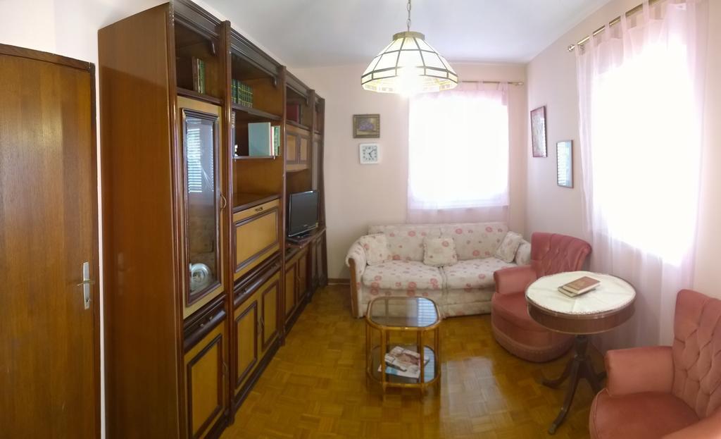 Apartments Free Parking Big Garden Peroj Rum bild